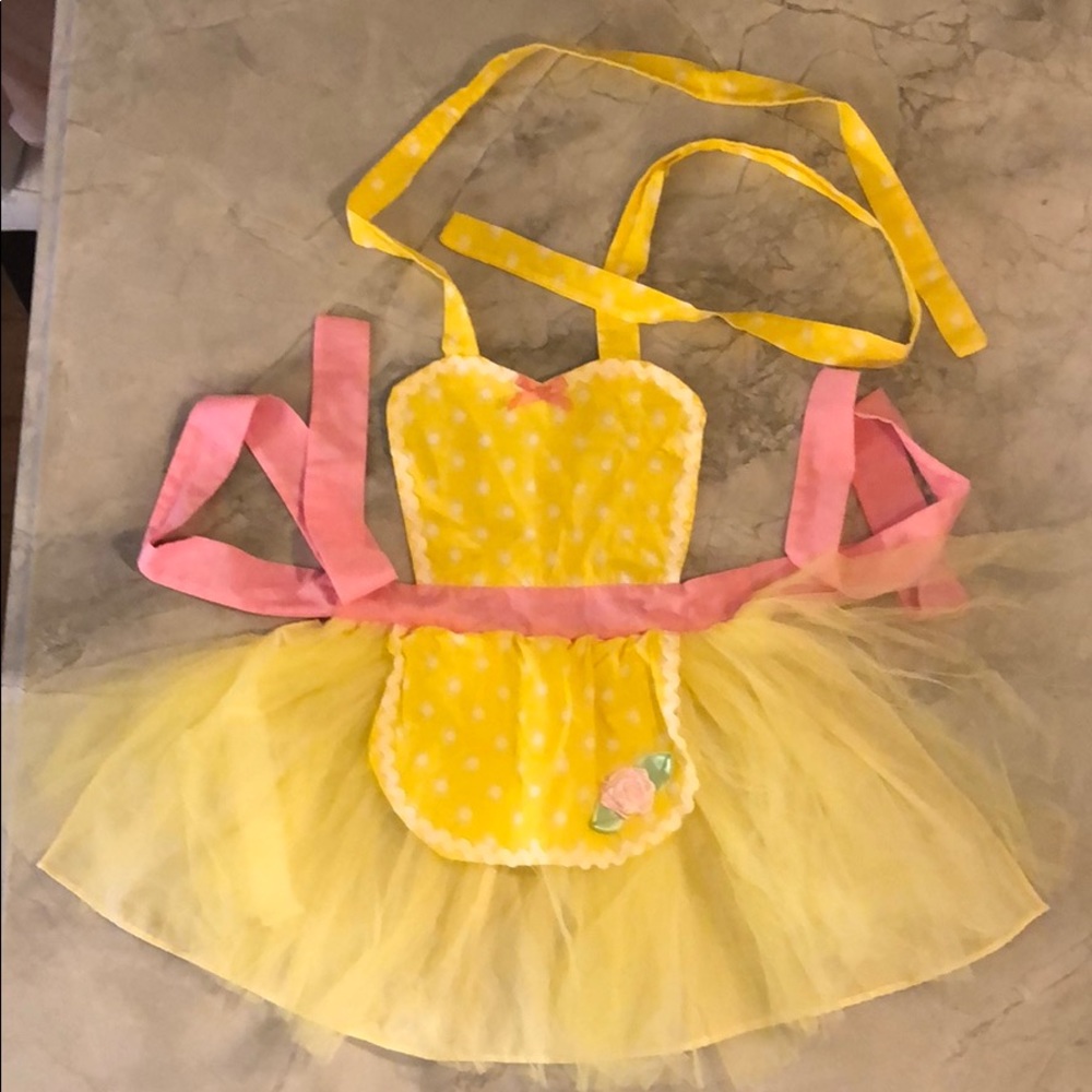 Girls dress up Belle apron